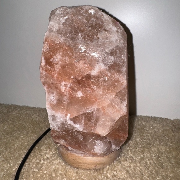SALT LAMP - Picture 5 of 6